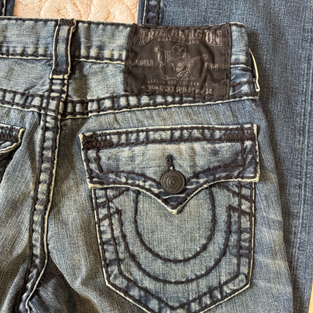 True Religion 2000’s medium wash straight legs men’s jeans size 32 - Picture 4 of 11